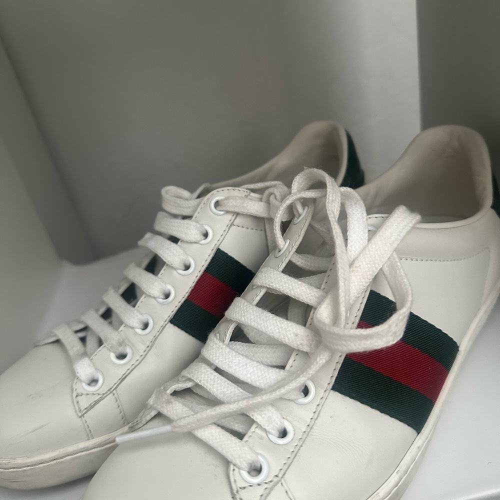 White Sneakers with Red and Green Stripe